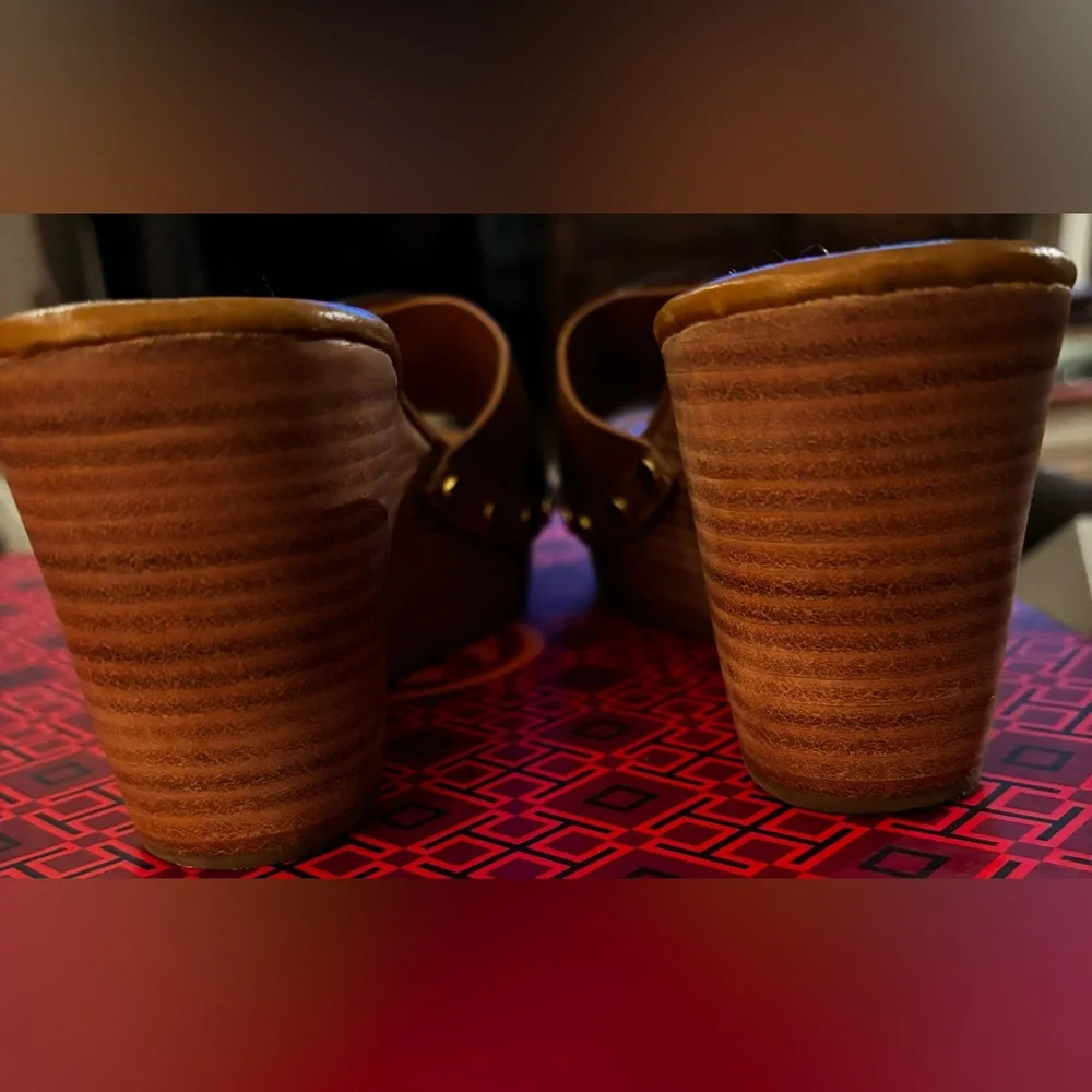 Tory Burch Brown Patty Wedge Sandals like New - Picture 6 of 8